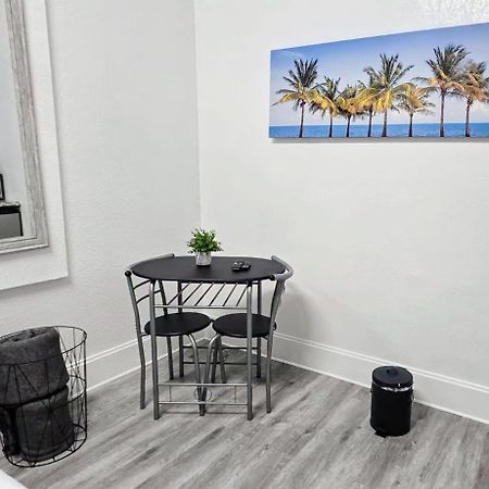 South Miami Heights Cozy Private Room מראה חיצוני תמונה